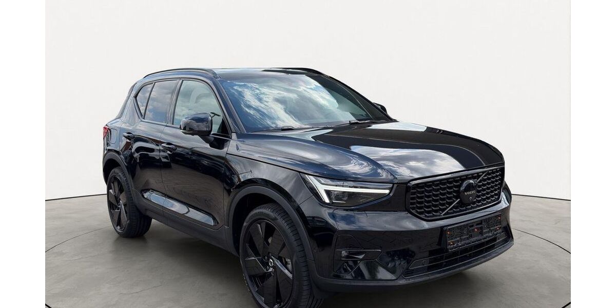 Volvo XC40 7.961 km 34.950 &euro; Friedberg 61169