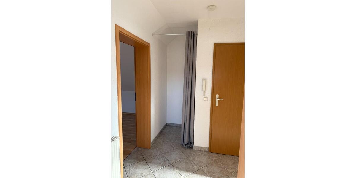 Dachgeschoßwohnung Hattersheim am Main - 2 Zimmer, 63 m&sup2;, 730&euro; | Angebot:24850720