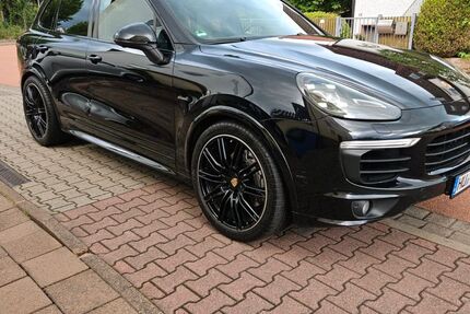 Porsche Cayenne 259.000 km 25.999 &euro; Bruchköbel 63486