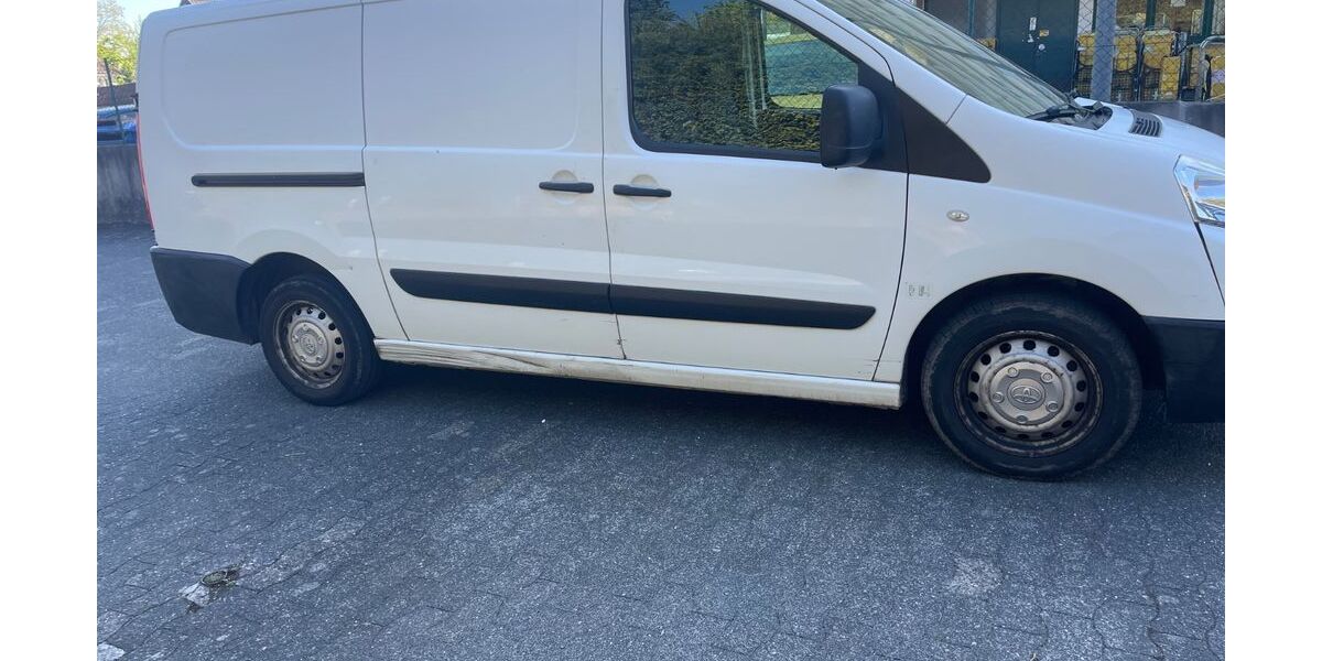 Toyota Proace (Verso) 226.000 km 4.000 &euro; Bad Soden am Taunus 65812