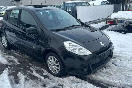 Renault Clio 124.999 km 2.399 &euro; Mühlheim am Main 63165