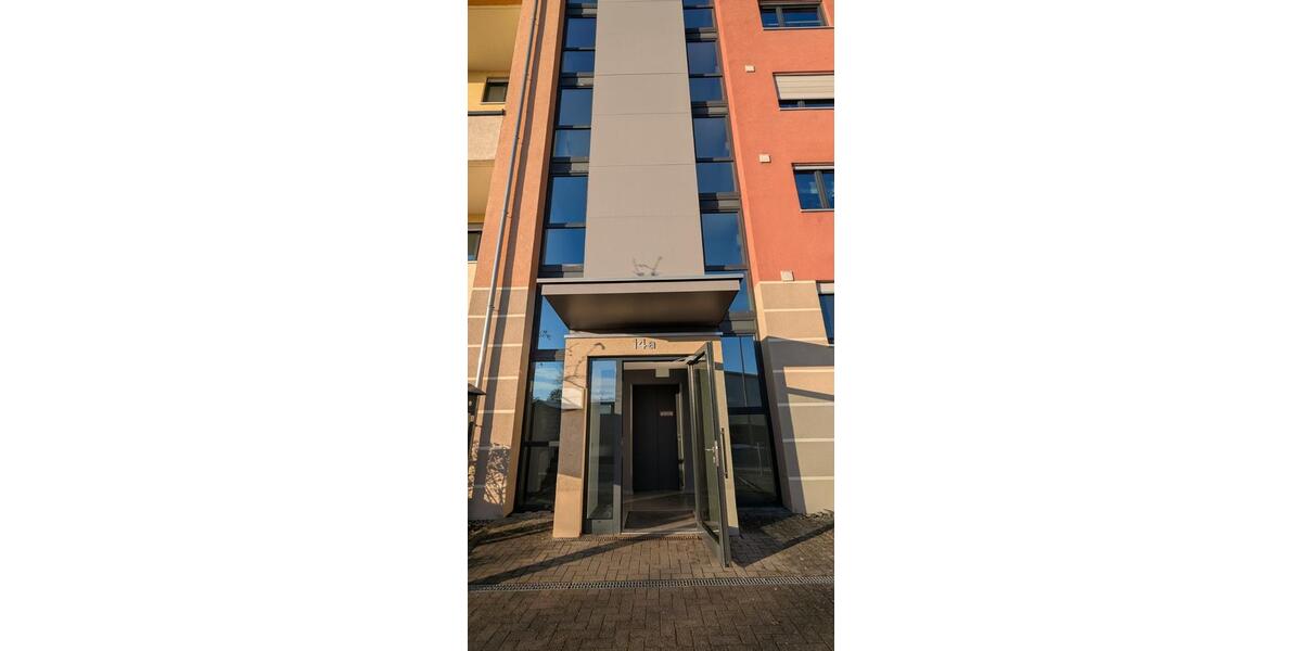 Coloneo: Hochwertige 2,5-Zi-Penthouse-Wohnung mit Dachterrasse 2.5 zimmer