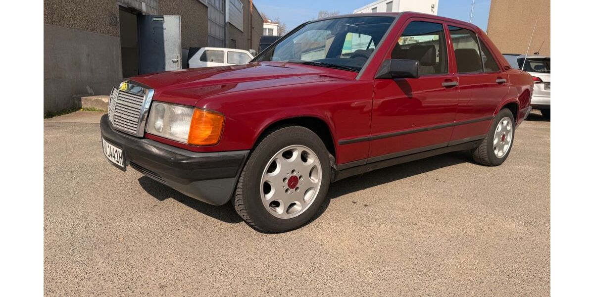 Mercedes-Benz 190 199.800 km 6.900 &euro; FRANKFURT 65933