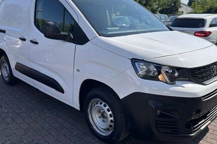 Peugeot Partner 93.000 km 8.900 &euro; Bad Homburg 61352
