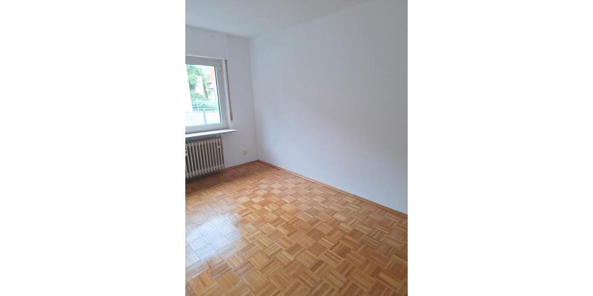 Erdgeschoßwohnung Frankfurt am Main Nord-West - 3 Zimmer, 84 m&sup2;, 1.350&euro; | Angebot:26639017