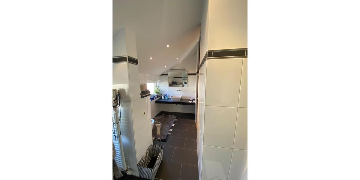 Einfamilienhaus Offenbach am Main Bieberer Berg - 4.5 Zimmer, 175 m&sup2;, 2.750&euro; | Angebot:25627211