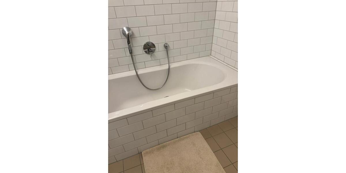 Erdgeschoßwohnung Frankfurt am Main Nord-West - 4 Zimmer, 100 m&sup2;, 1.650&euro; | Angebot:26194624