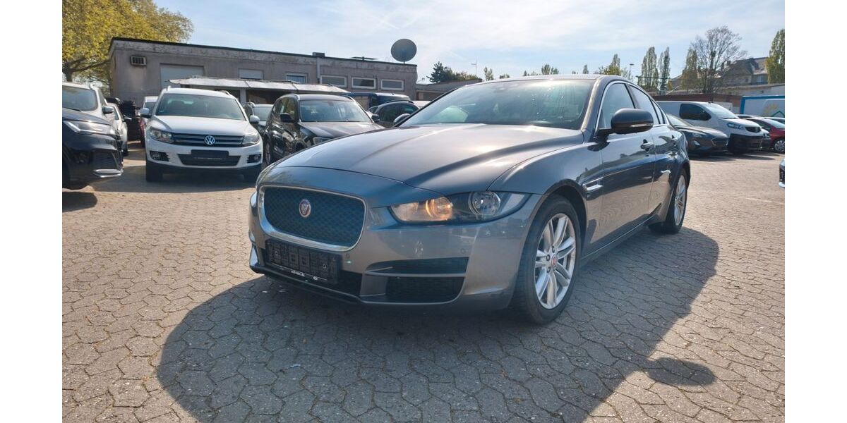 Jaguar XE 156.000 km 8.990 &euro; Frankfurt am Main 65933