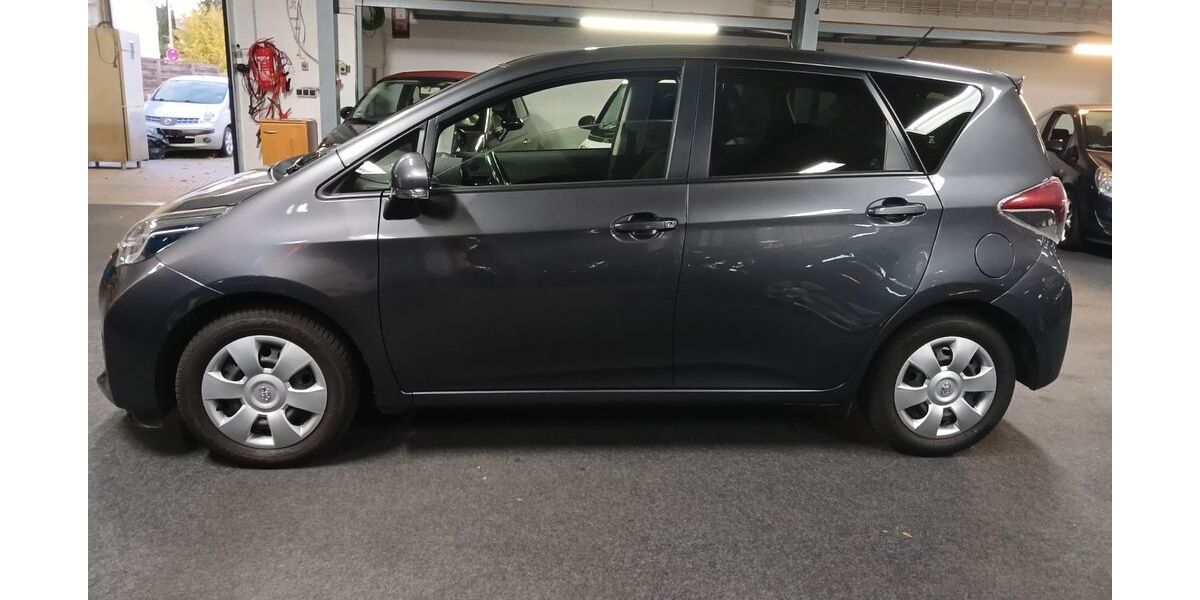 Toyota Verso-S 72.318 km 11.800 € Rüsselsheim 65428