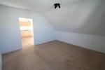 Dachgeschoßwohnung Frankfurt am Main West - 3.5 Zimmer, 92 m&sup2;, 1.100&euro; | Angebot:26196702