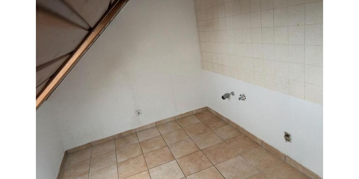 Dachgeschoßwohnung Wöllstadt - 2.5 Zimmer, 59 m&sup2;, 870&euro; | Angebot:26521824