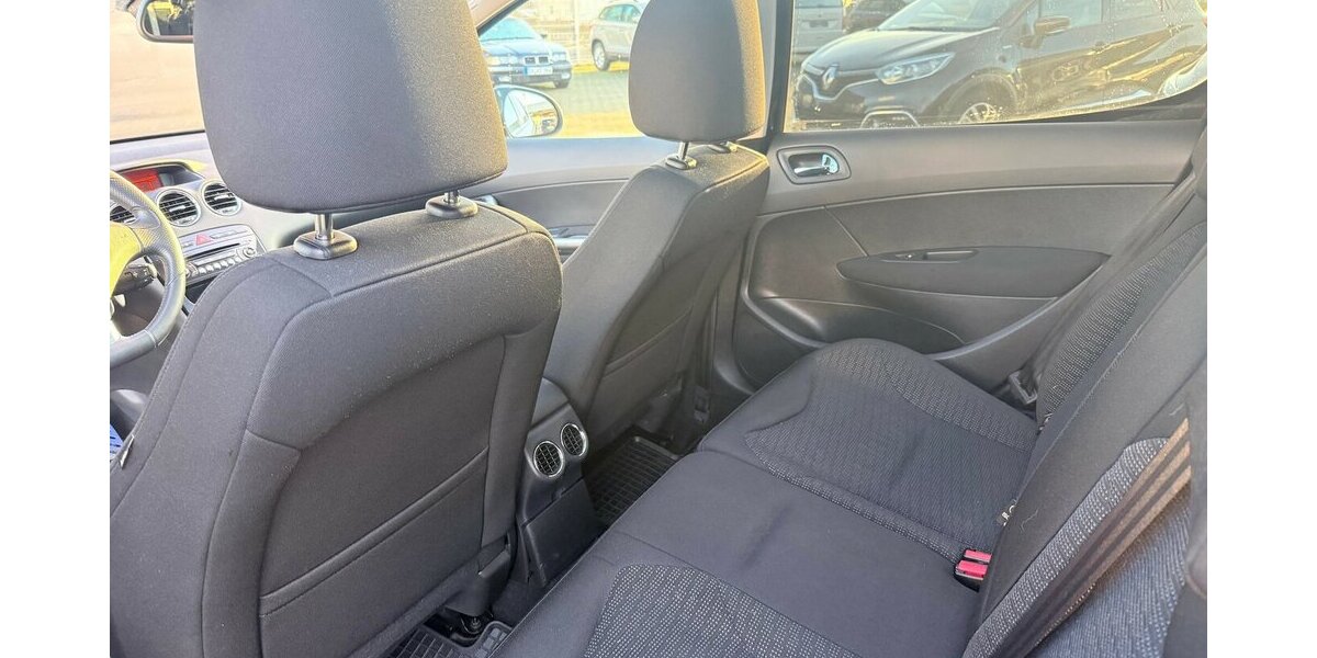 Peugeot 308 1.6 Turbo Allure/2Hd/Scheckh. 108.000 km 6.590 &euro; Frankfurt 60386