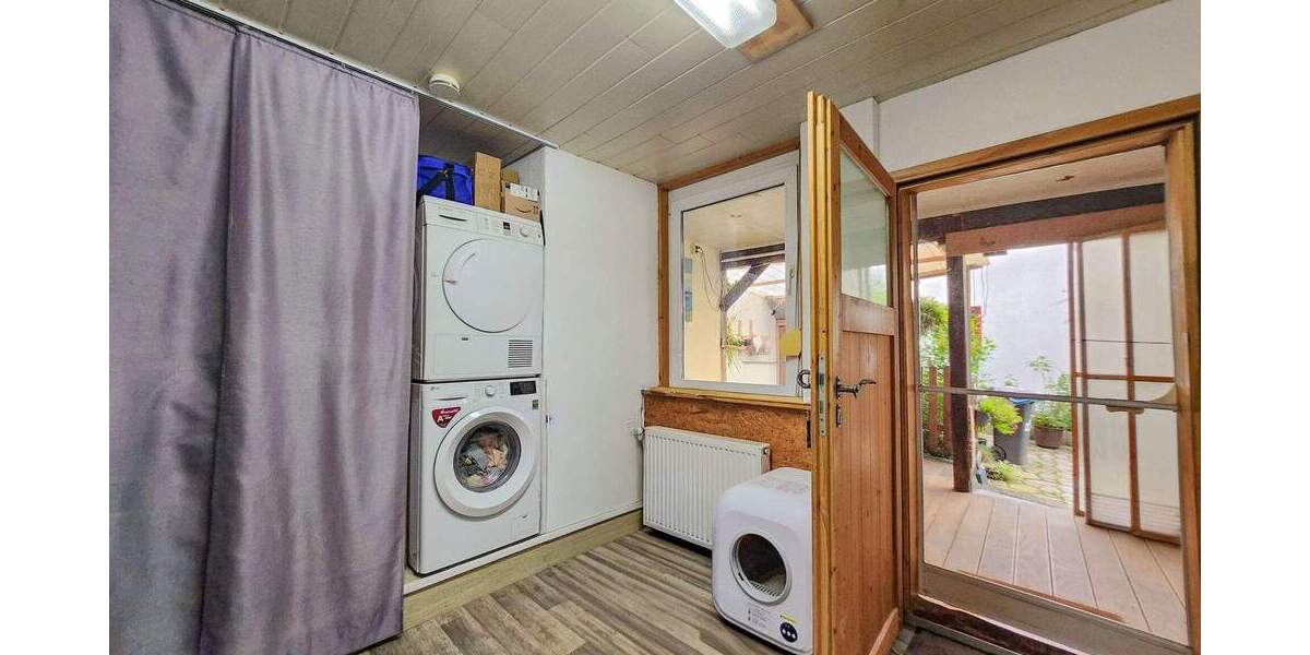 Einfamilienhaus Offenbach Bürgel - 8 Zimmer, 173 m&sup2;, 495.000&euro; | Angebot:25703492