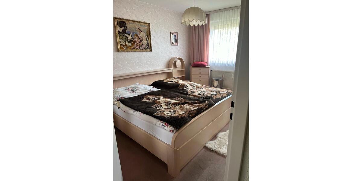 Etagenwohnung Bad Homburg vor der Höhe Gonzenheim - 2.5 Zimmer, 62 m&sup2;, 219.000&euro; | Angebot:27023141