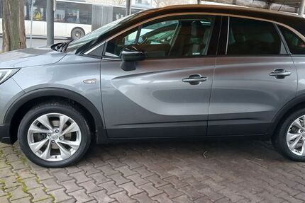Opel Crossland (X) 100.200 km 10.400 &euro; Rüsselsheim 65428