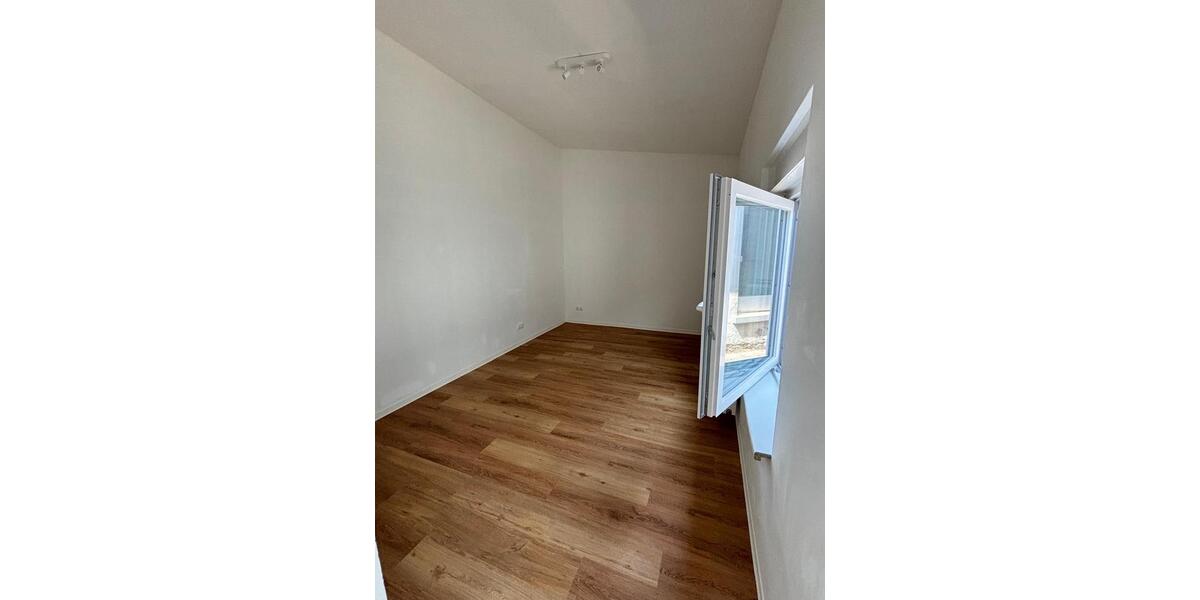 Erdgeschoßwohnung Griesheim - 1.5 Zimmer, 25 m&sup2;, 580&euro; | Angebot:26416308