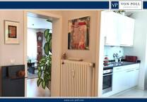 Sehr zentral, hübsche, helle 3-Zimmerwohnung mit Stellplatz