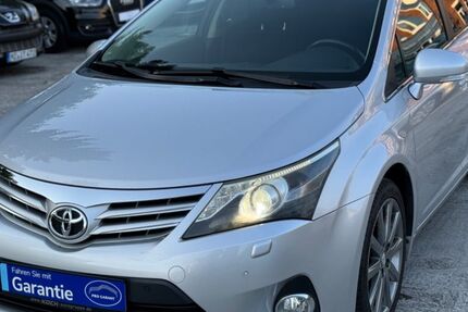 Toyota Avensis 170.000 km 11.999 &euro; Frankfurt am Main 60386