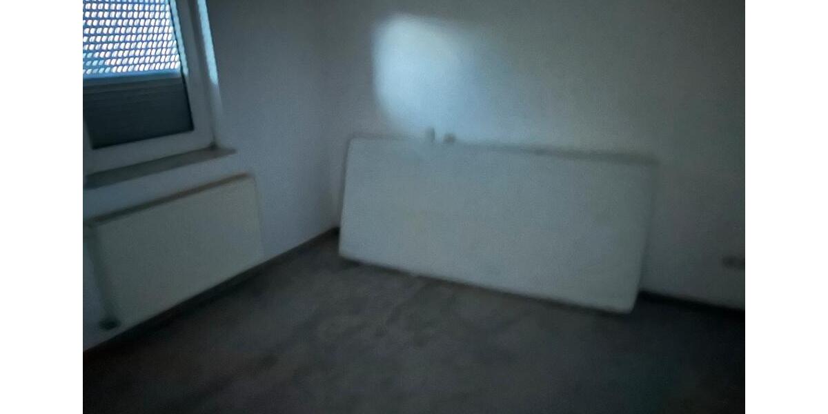 Einfamilienhaus Florstadt - 8 Zimmer, 280 m&sup2;, 2.000&euro; | Angebot:19188722