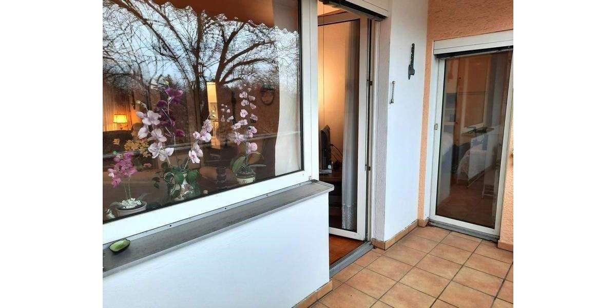 Sie streichen die Wände, und wir die Kosten.....Provisionsfrei für den Käufer ! 3 zimmer