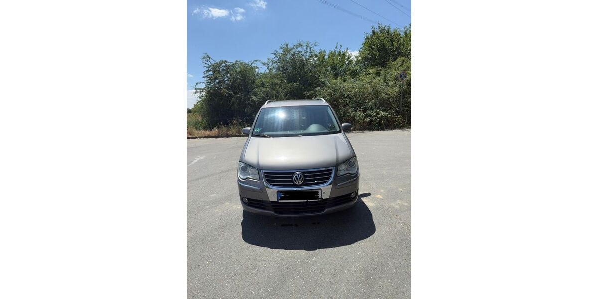 VW Touran 262.971 km 5.250 &euro; Frankfurt am Main 65929