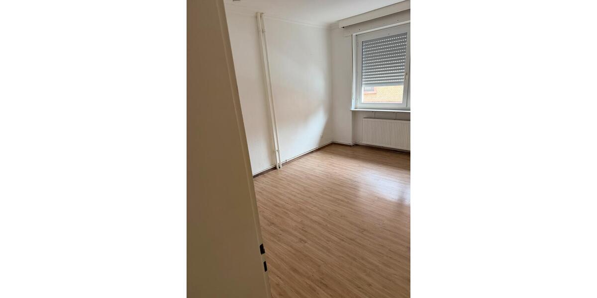 Erdgeschoßwohnung Frankfurt am Main West - 1 Zimmer, 20 m&sup2;, 750&euro; | Angebot:25718519