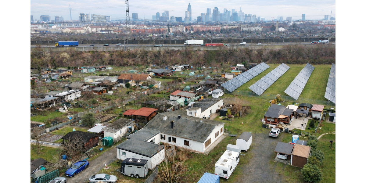 Haus zum Kaufen in Frankfurt am Main 580.000 € 197 m² 4 zimmer
