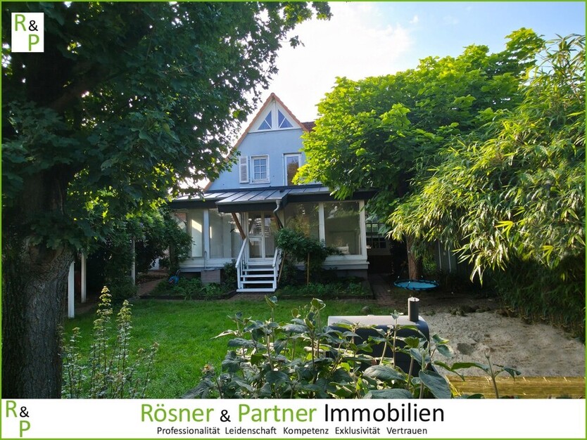*Idyllisches freistehendes Einfamilienhaus mit Atelier in begehrter Wohnlage von Hanau*
