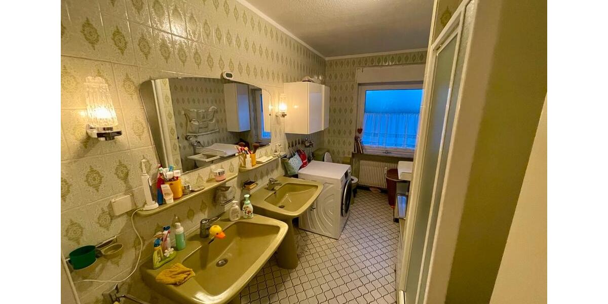 Hochparterre Frankfurt am Main Nord-Ost - 3 Zimmer, 77 m&sup2;, 395.000&euro; | Angebot:27219951