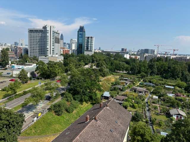 Wohnung zum Kaufen in Frankfurt am Main 265.000 € 72 m²