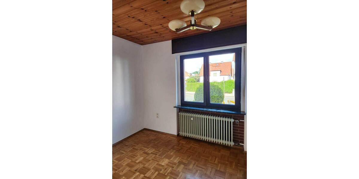 Erdgeschoßwohnung Friedberg (Hessen) - 3 Zimmer, 75 m&sup2;, 1.280&euro; | Angebot:26387631