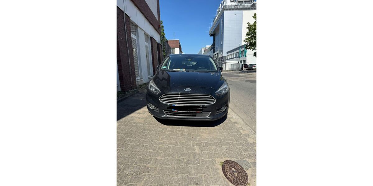 Ford S-Max 221.339 km 10.200 &euro; Rodgau 63110