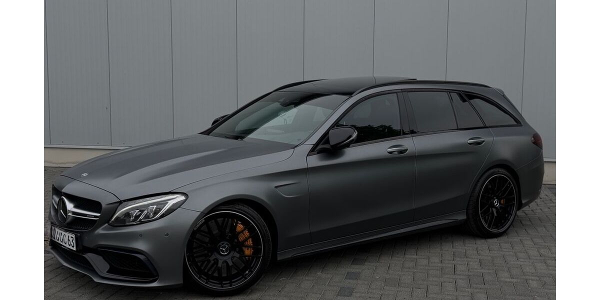 Mercedes-Benz C 63 AMG 155.000 km 40.900 &euro; Limeshain 63674