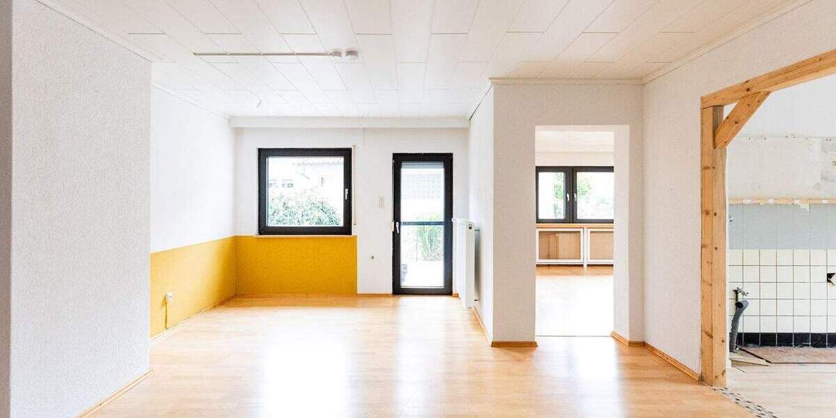 Mehrfamilienhaus, Wohnhaus Bischofsheim - 8 Zimmer, 695.000&euro; | Angebot:25660958