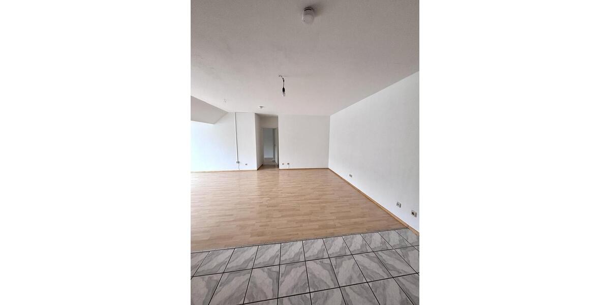 Maisonettenwohnung Usingen - 3 Zimmer, 82 m&sup2;, 1.150&euro; | Angebot:25709063