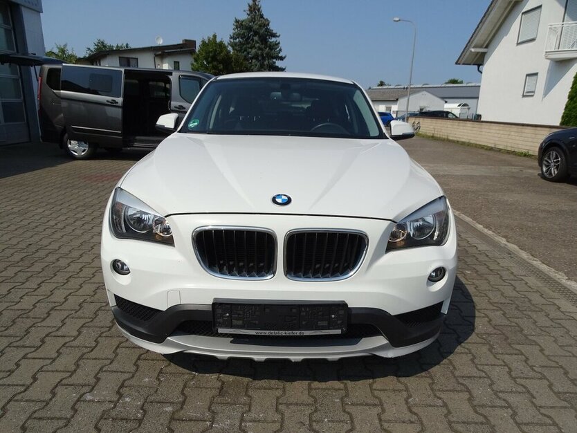 BMW X1 1.8l i sDrive, Steptronic, Sitzheizung, PDC hin 154.921 km 8.690 € Rodgau 63110