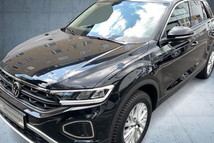 VW T-Roc 26.000 km 21.980 &euro; Frankfurt am Main 60528