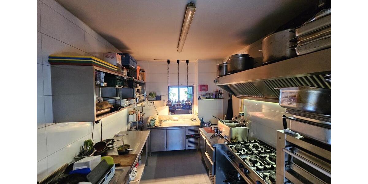 Restaurant inklusive 2 Wohnungen gegen Abstand zu verpachten zimmer