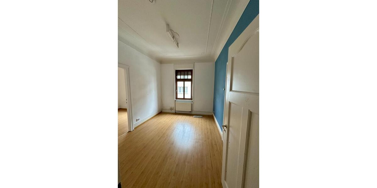 Attraktive 4-Zimmer-Wohnung in Frankfurt-Heddernheim 4 zimmer