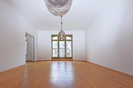 Wohnung Frankfurt am Main Innenstadt 1 - 3 Zimmer, 112 m&sup2;, 2.300&euro; | Angebot:24496919