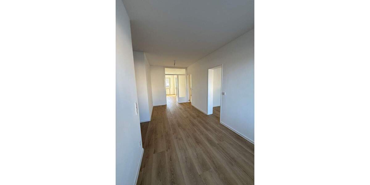 Etagenwohnung Rüsselsheim am Main Rüsselsheim - 2 Zimmer, 77 m&sup2;, 1.050&euro; | Angebot:25771461