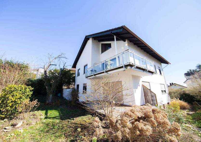 Haus zum Kaufen in Hofheim am Taunus 920.000 € 224 m²