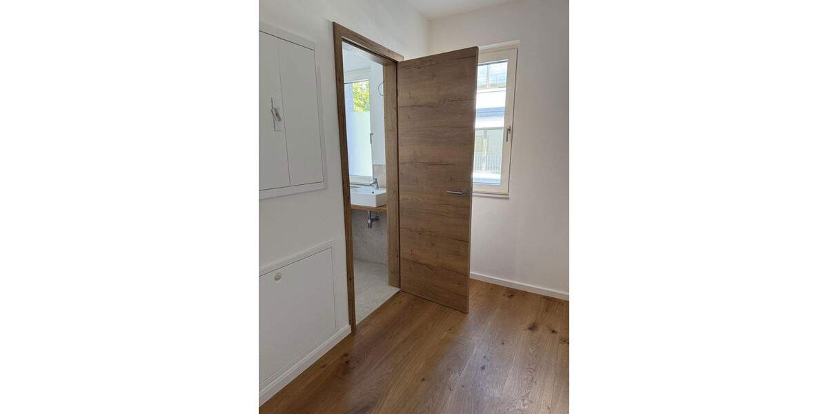 Etagenwohnung Dreieich Buchschlag - 3 Zimmer, 115 m&sup2;, 2.300&euro; | Angebot:25649786