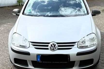 VW Golf 113.400 km 4.299 &euro; Neu-Isenburg 63263