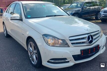 Mercedes-Benz C 180 276.000 km 8.150 &euro; Offenbach am Main 63067