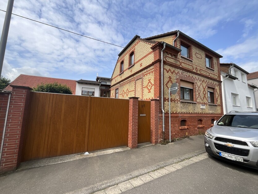 Wiesbaden-Breckenheim: Generationenhaus oder großes Familienrefugium! 8 zimmer