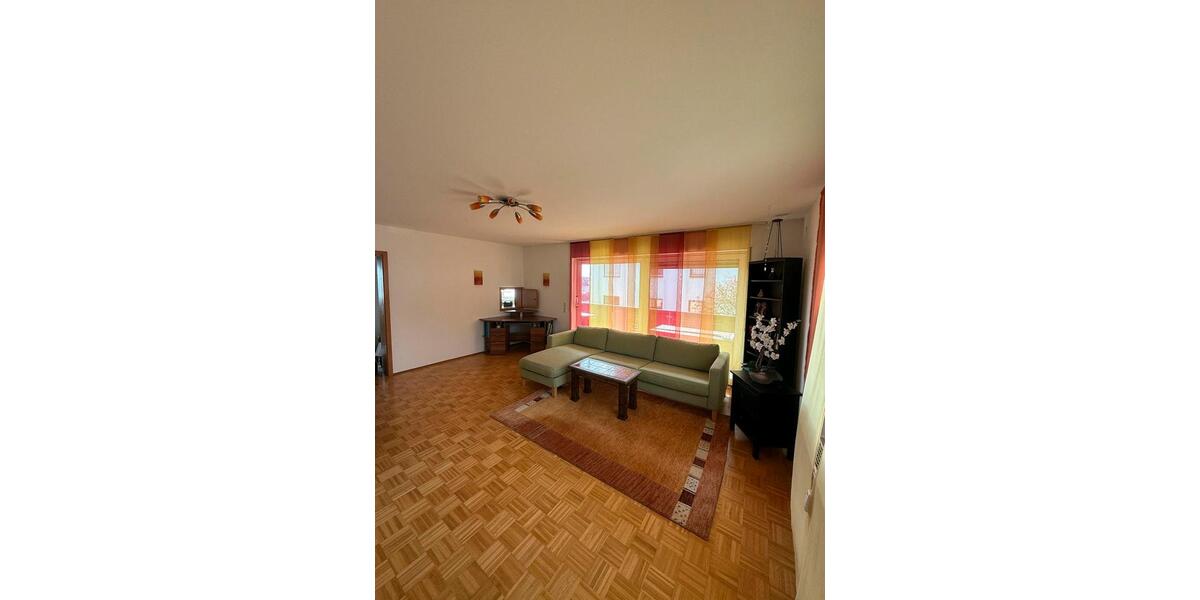 Etagenwohnung Hofheim am Taunus - 3 Zimmer, 97 m&sup2;, 1.300&euro; | Angebot:25775218