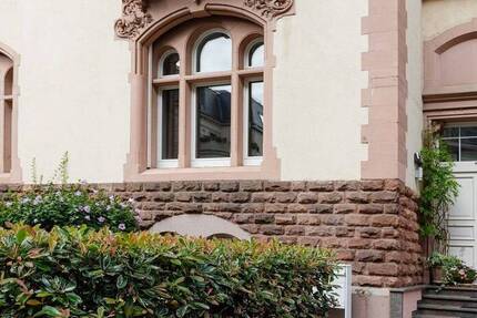 Herrschaftliche Stilaltbauwohnung mit Garten 4 zimmer