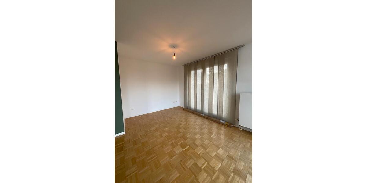 Etagenwohnung Frankfurt am Main Bergen-Enkheim - 2 Zimmer, 87 m&sup2;, 1.550&euro; | Angebot:23406603