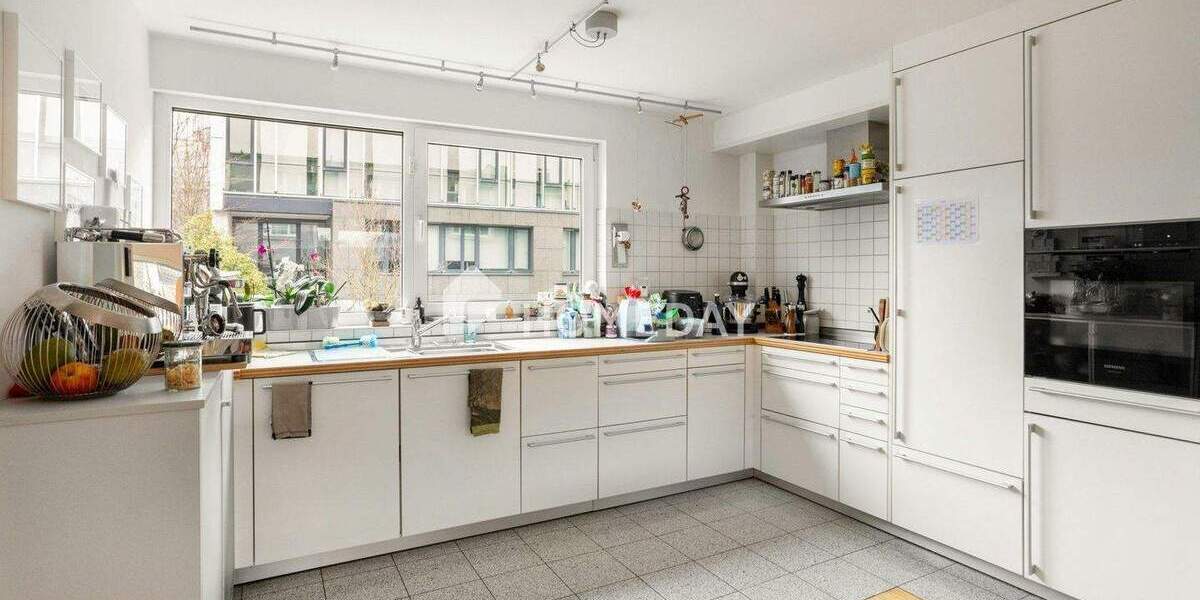 Reihenmittelhaus Frankfurt am Main Niederursel - 6 Zimmer, 166 m&sup2;, 1.180.000&euro; | Angebot:25708480